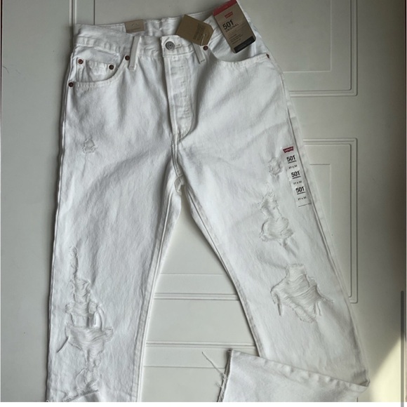 NWT Levi’s 501 White High Rise Straight Leg Distressed Raw Hem Jeans 27x32 - Picture 5 of 7